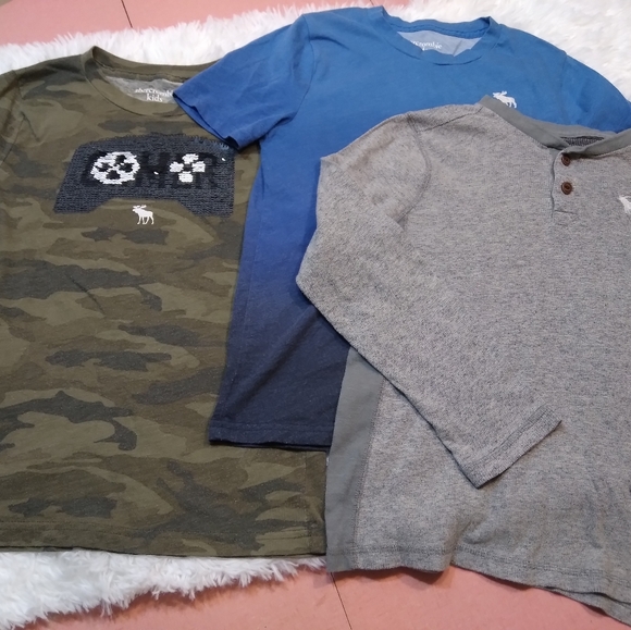 abercrombie kids Other - Abercrombie kids Unisex size 9/10 custom bundle of 3 shirts short & long sleeve